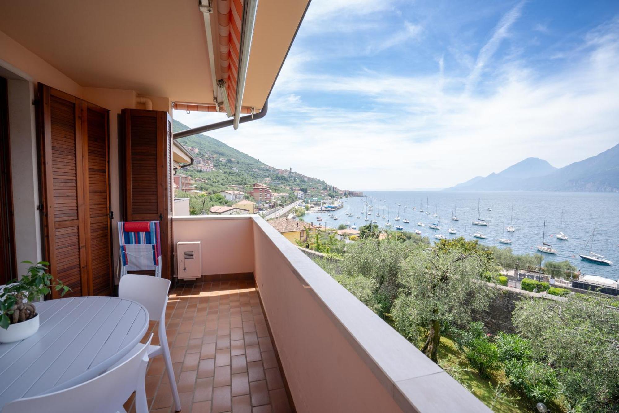 Le Vele Beth'S House Apartment Brenzone sul Garda Exterior photo