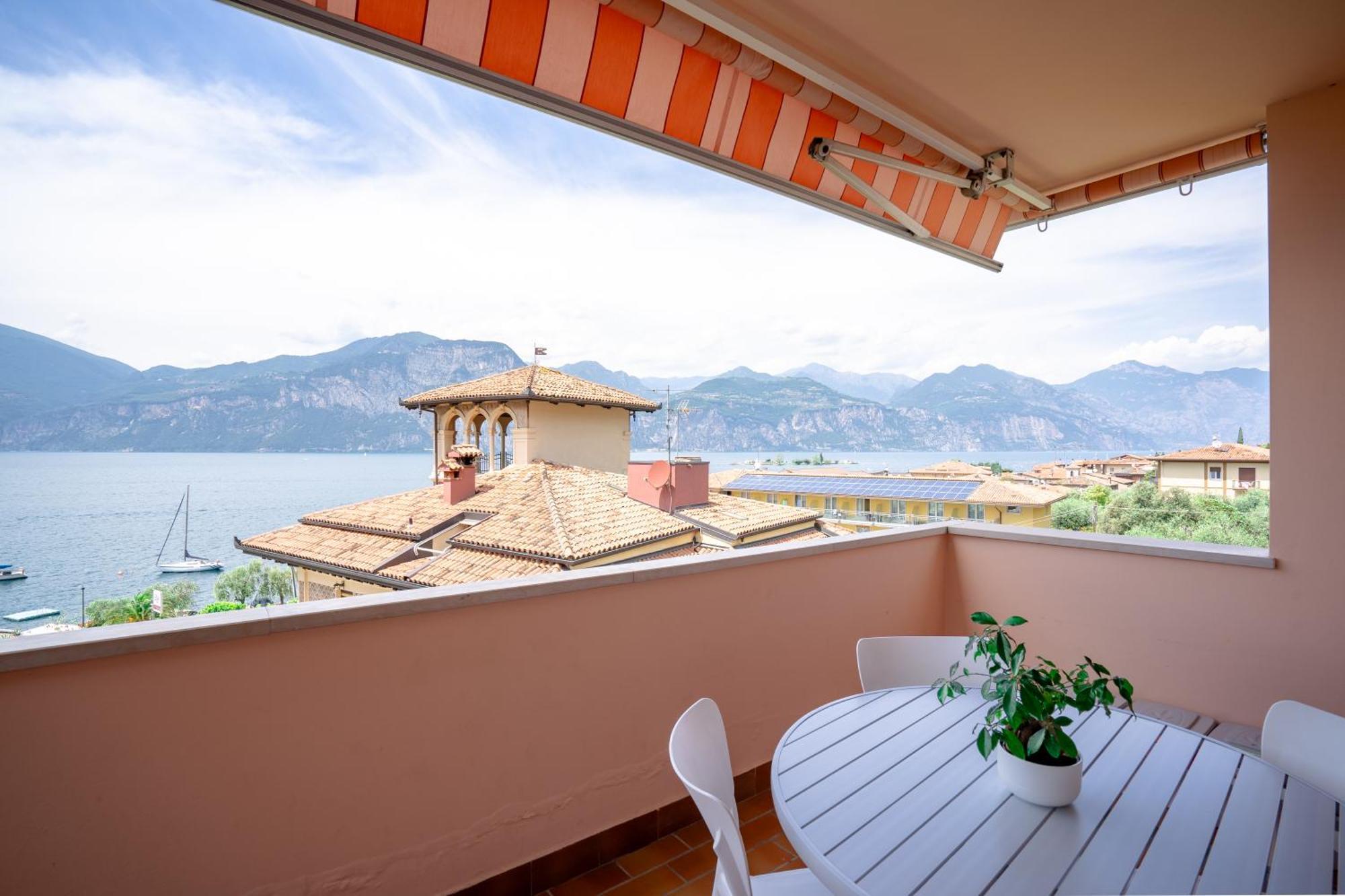 Le Vele Beth'S House Apartment Brenzone sul Garda Exterior photo