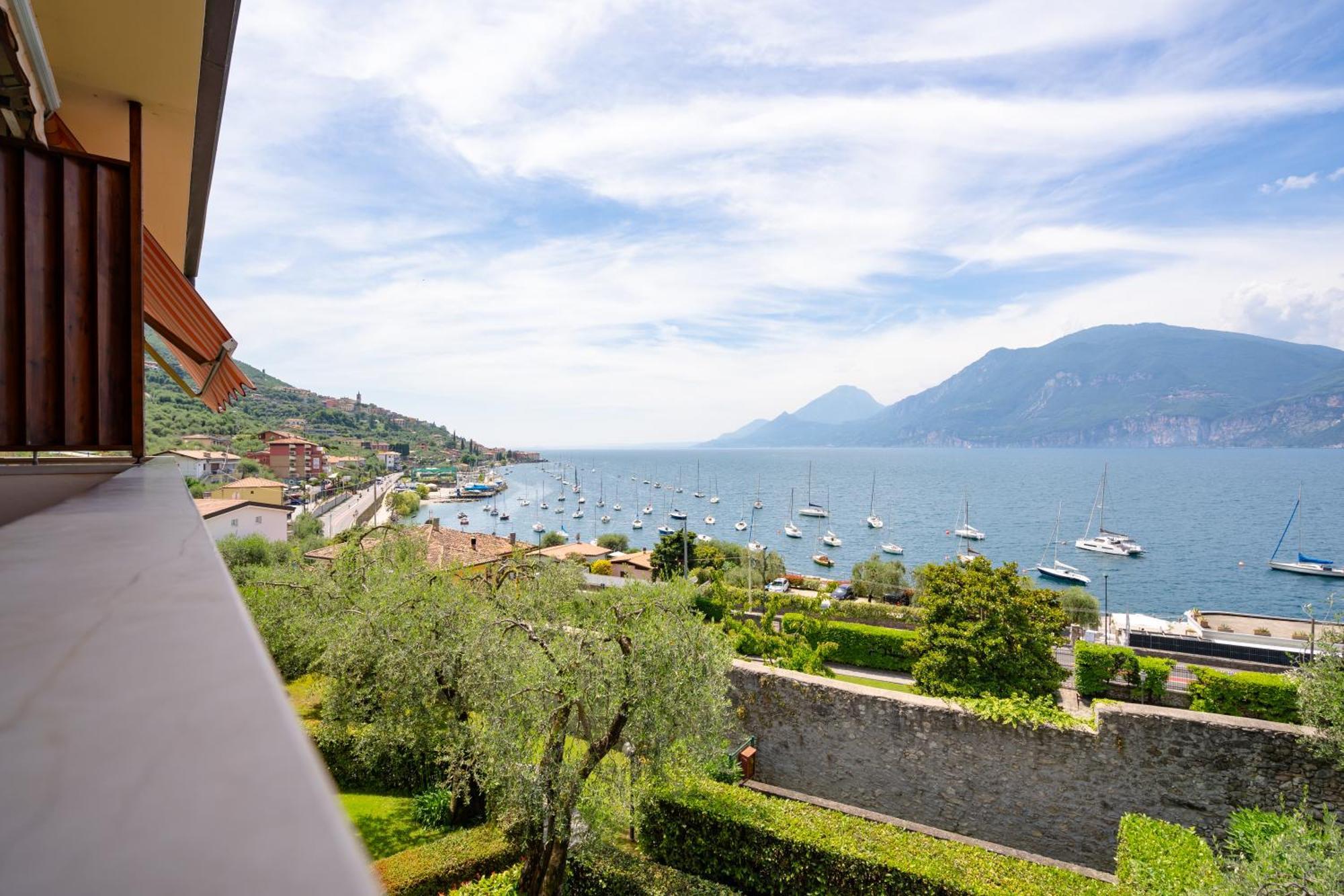 Le Vele Beth'S House Apartment Brenzone sul Garda Exterior photo
